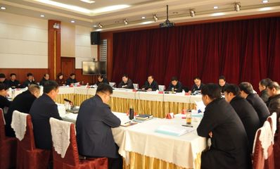 李旭阳在县委理论中心组学习会议暨务虚会上强调 .